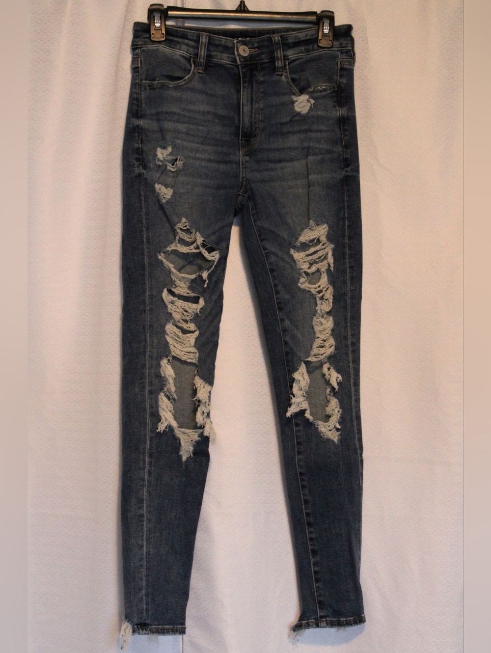 American Eagle Size 6R Distressed Cutout Denim Jeans - Picture 6 of 7